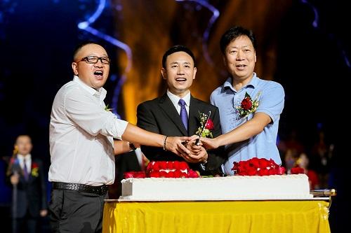 湖北互联网龙头企业百捷集团十五周年体育圆满举行！